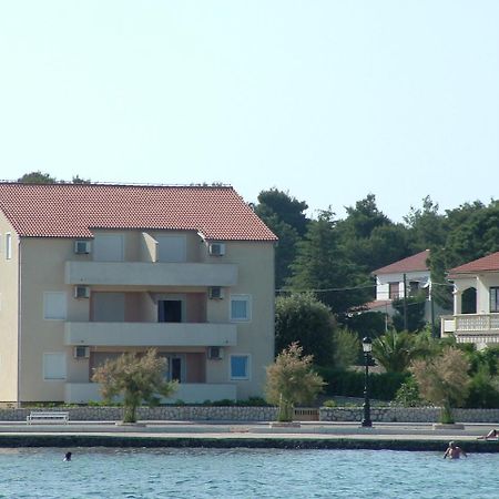 Beach Home Noemie Вир Екстериор снимка